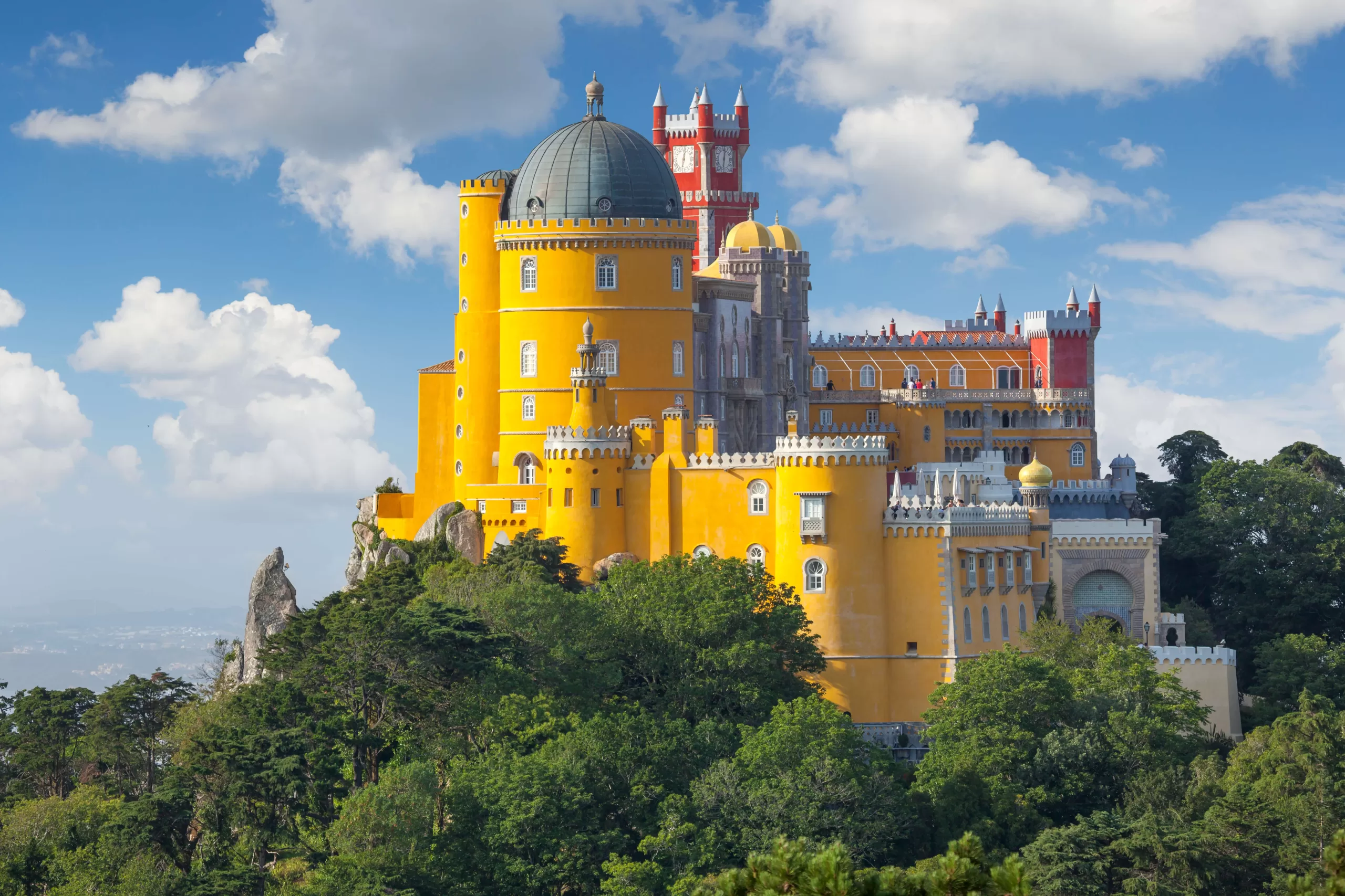 fantastic-nacional-palace-of-pena-sintra-lisbon-portugal-europe