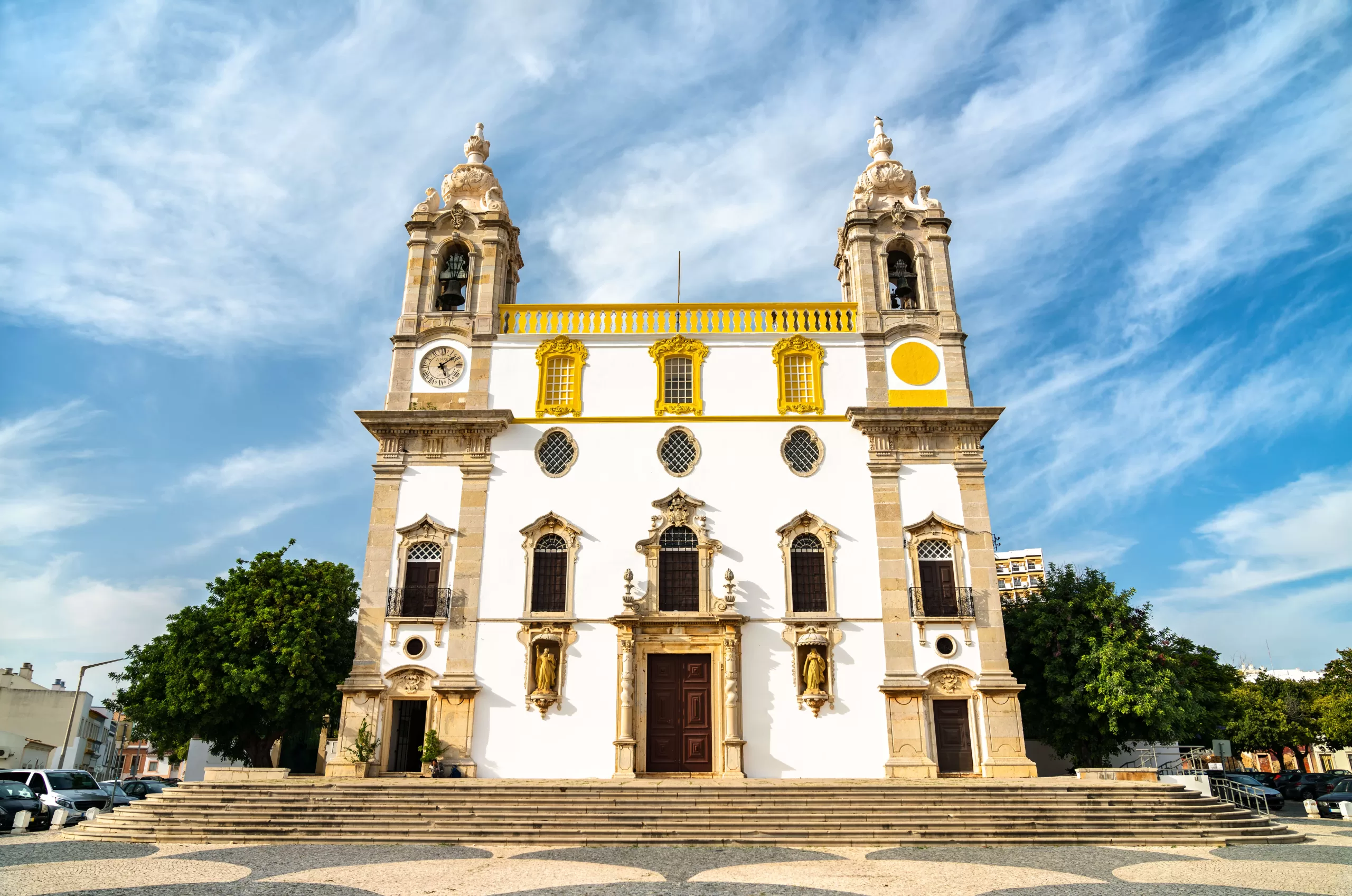 igreja-do-carmo-a-church-in-faro-portugal