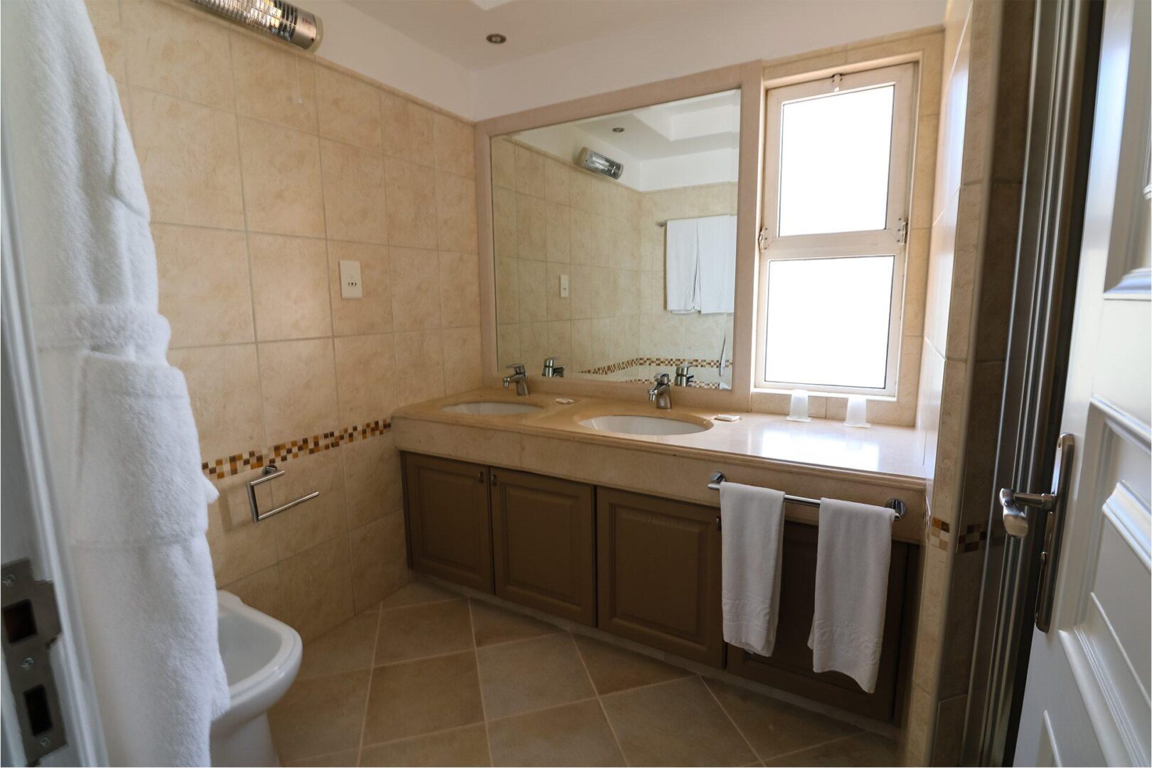 2 Bed Villa plus Studio Bath #1